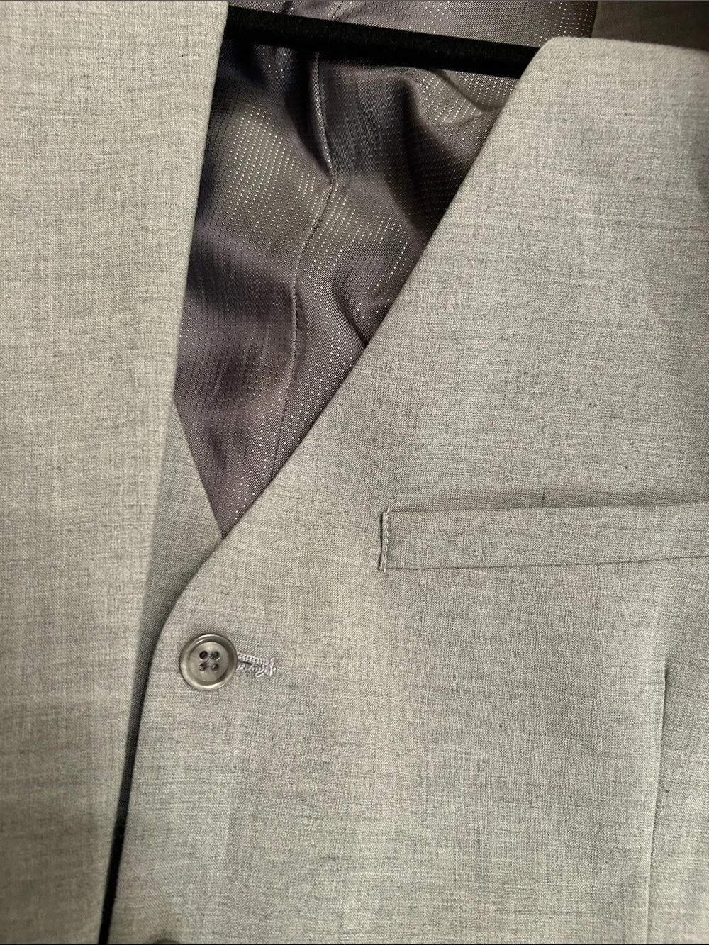 Perry Ellis Modern Fit Two-Button Light Gray Men's Sport Coat Size 42 Short.